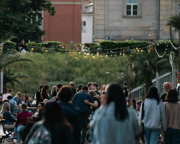 Top 10 outils de jardinage indispensables pour chaque jardinier